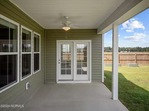 744 Aria Ln, Hubert, NC 28539 photo 10