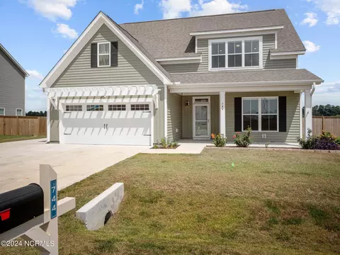 744 Aria Ln, Hubert, NC 28539 photo 2