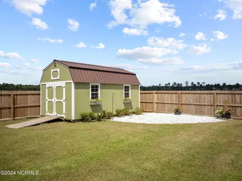 744 Aria Ln, Hubert, NC 28539 photo 11