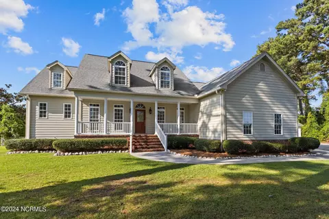 161 Howland Pkwy, Beaufort, NC 28516