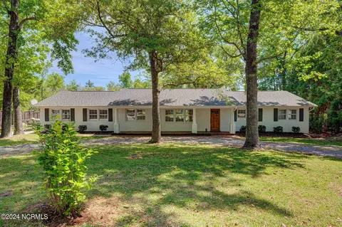 362 Shore Point Dr, Wilmington, NC 28411