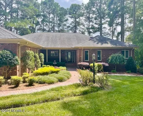 200 Pine Ridge Dr, Whispering Pines, NC 28327