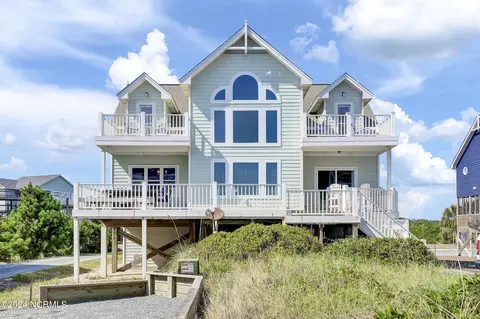 120 N Permuda Wynd Dr, North Topsail Beach, NC 28460