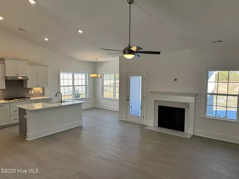 Living - 115 Planters Walk, Hampstead, NC 28443 photo 1 of 1