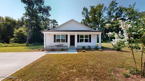100 Second Base Ct, Kenly, NC 27542