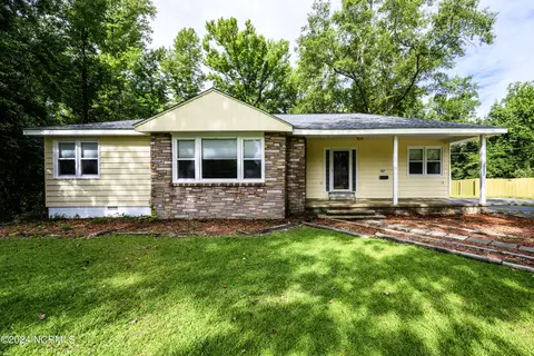 507 Hollywood Blvd, Havelock, NC 28532