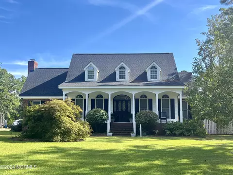12840 Spring Branch Dr, Laurinburg, NC 28352