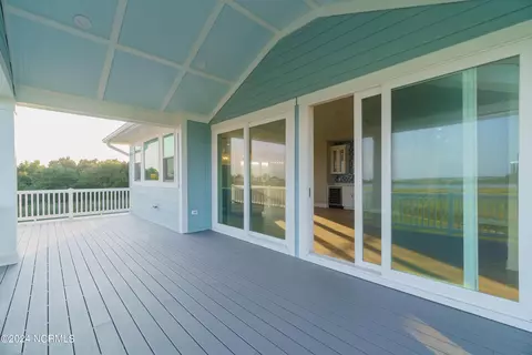 Exterior - 302 Nicholas Way, Hubert, NC 28539 photo 8 of 9