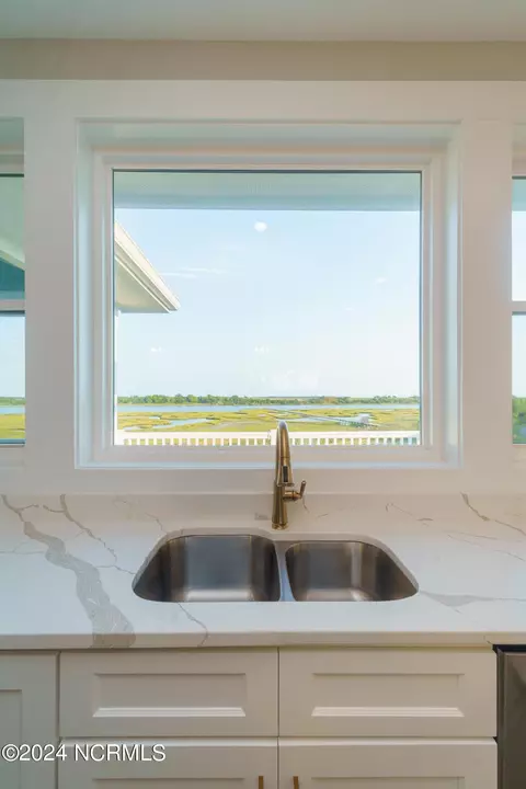 Kitchen - 302 Nicholas Way, Hubert, NC 28539 photo 3 of 4