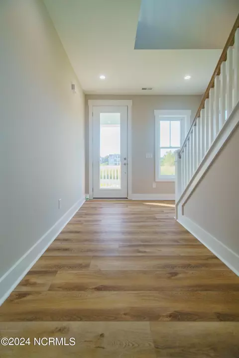 Entry Way - 302 Nicholas Way, Hubert, NC 28539 photo 2 of 5