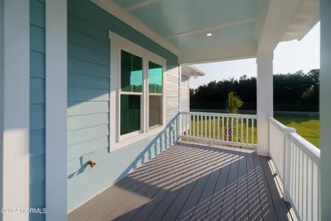 Exterior - 302 Nicholas Way, Hubert, NC 28539 photo 5 of 9