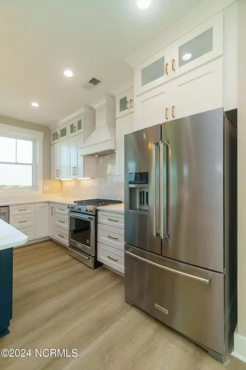 Kitchen - 302 Nicholas Way, Hubert, NC 28539 photo 2 of 4