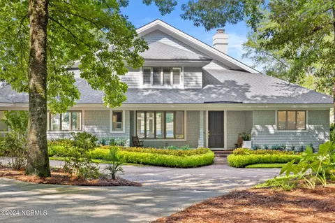 1405 Avenel Dr, Wilmington, NC 28411