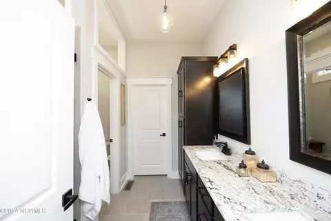 Bath - 276 Longleaf Dr, West End, NC 27376 photo 2 of 5