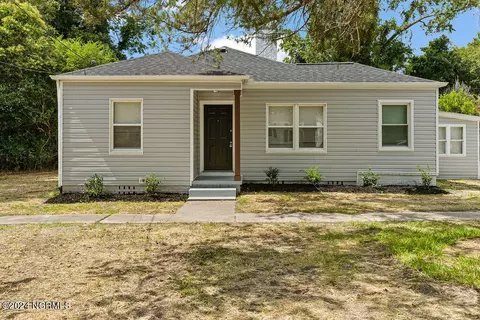 105 Stratford Rd, Jacksonville, NC 28540