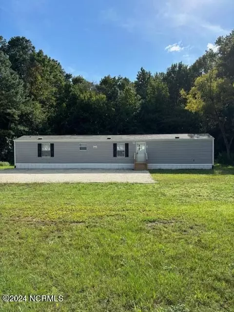 949 Nc 581, Goldsboro, NC 27530