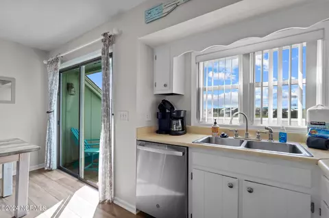 1709 Canal Dr UNIT B10, Carolina Beach, NC 28428