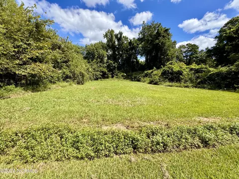 409 Pineview Dr, Edenton, NC 27932