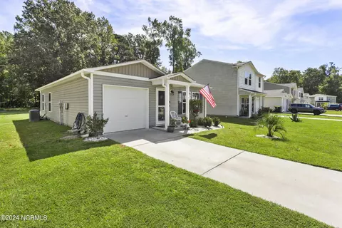167 Shamrock Dr SW, Sunset Beach, NC 28468