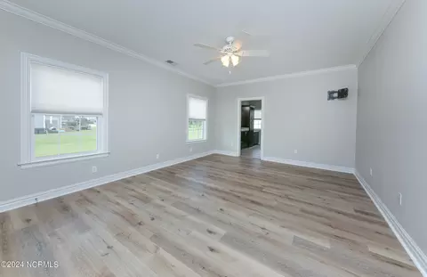Living - 116 Thayne Dr, Moyock, NC 27958 photo 3 of 3