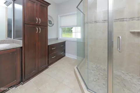Bath - 116 Thayne Dr, Moyock, NC 27958 photo 1 of 5