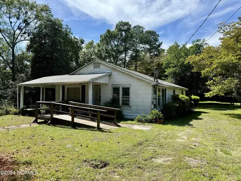 200 Daniels St, Hamlet, NC 28345 photo 3