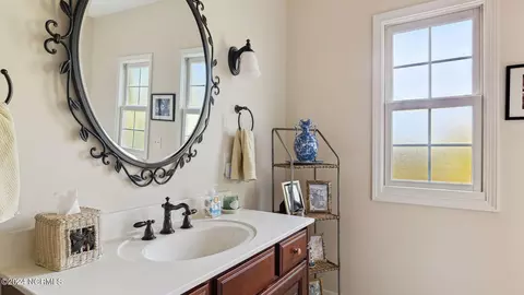 Bath - 35 Pomeroy Dr, Pinehurst, NC 28374 photo 3 of 5