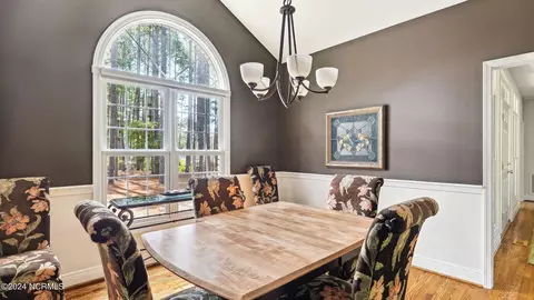 Dining - 35 Pomeroy Dr, Pinehurst, NC 28374 photo 4 of 4