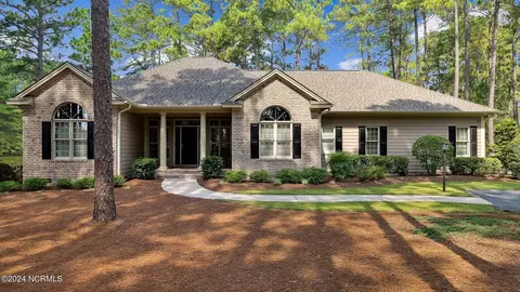 35 Pomeroy Dr, Pinehurst, NC 28374
