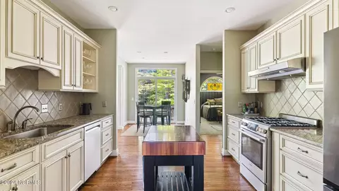 Kitchen - 35 Pomeroy Dr, Pinehurst, NC 28374 photo 4 of 4