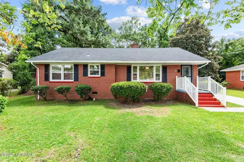 606 Madison Ave, Kinston, NC 28501