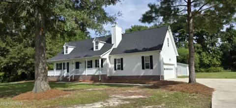 834 Sutters Place Dr, Winterville, NC 28590