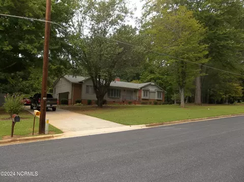 220 Green St, Biscoe, NC 27209 photo 3