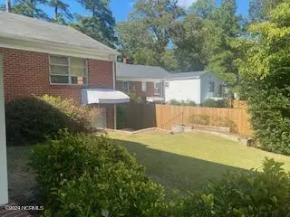 Exterior - 301 E Franklin St, Williamston, NC 27892 photo 1 of 2