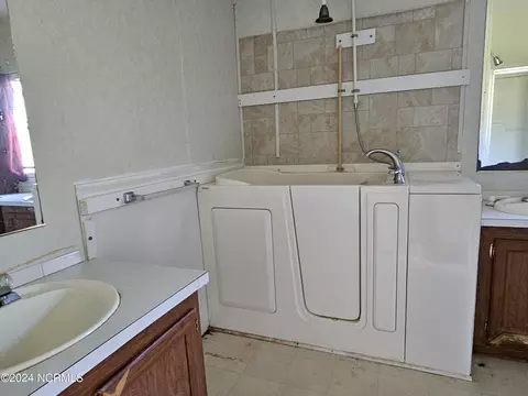 1292 Slocum Trl, Atkinson, NC 28421 photo 13