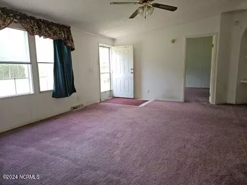 1292 Slocum Trl, Atkinson, NC 28421 photo 7