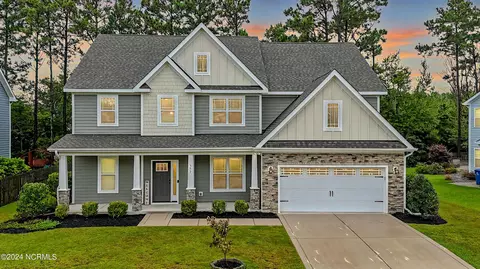 351 W Goldeneye Ln, Sneads Ferry, NC 28460