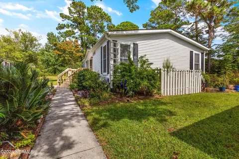 513 Pirate Ct, Hampstead, NC 28443 photo 37