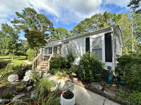 513 Pirate Ct, Hampstead, NC 28443 photo 7