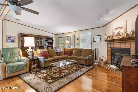513 Pirate Ct, Hampstead, NC 28443 photo 15