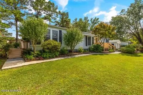 513 Pirate Ct, Hampstead, NC 28443 photo 11