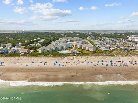 9201 Coast Guard Rd #C303, Emerald Isle, NC 28594