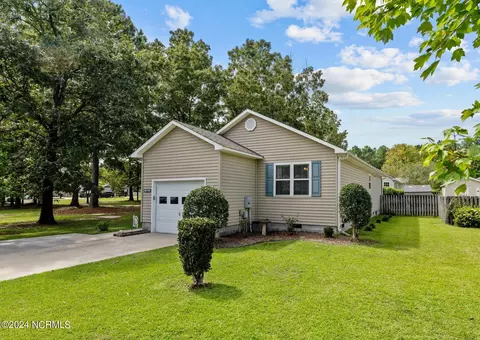 128 Buckskin Dr, New Bern, NC 28562