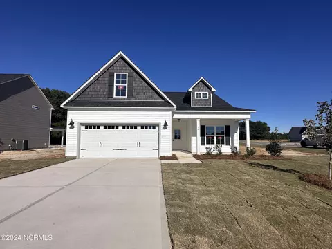 16 Lupin Dr, Smithfield, NC 27577