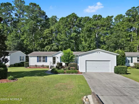 822 Watson Ave SW, Carolina Shores, NC 28467