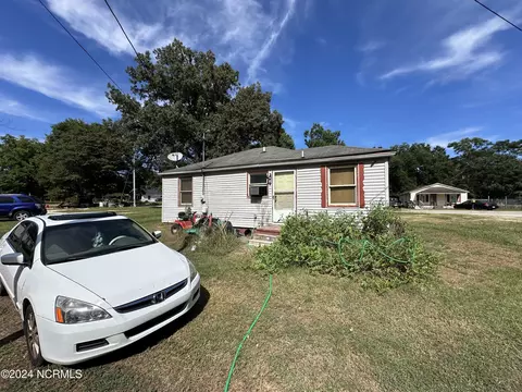 15281 Cooper St, Laurinburg, NC 28352
