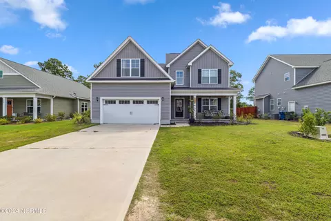 202 Pastoral Ct, Sneads Ferry, NC 28460