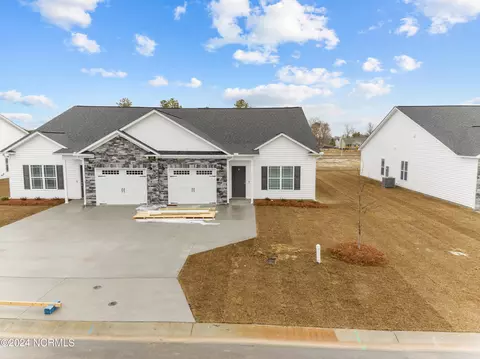 4502 Laurel Ridge Dr #A, Greenville, NC 27834