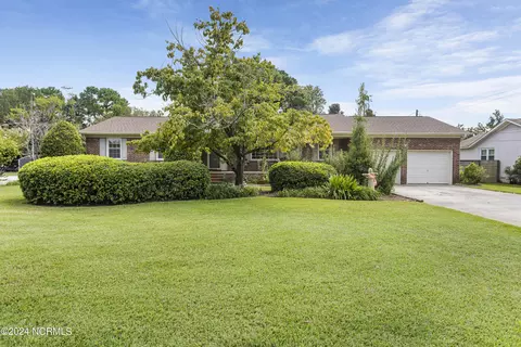 330 Tanbridge Rd, Wilmington, NC 28405