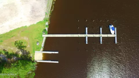 208 Shore Dr E, Oriental, NC 28571 photo 15